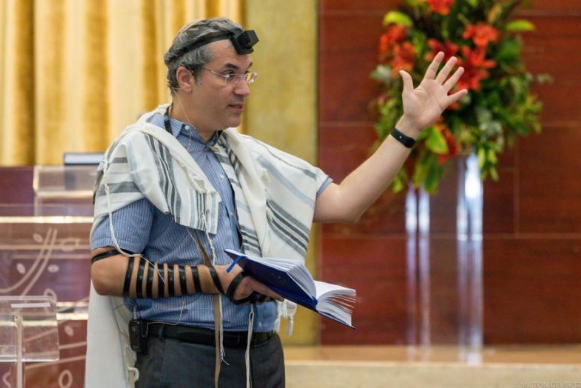 Rabino Michel concede entrevsta ao portal Yahoo!