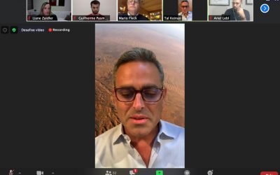 Tal Keinan, autor de “God is in the crowd”, discute o  futuro do judaísmo com jovens da CIP e do Taglit