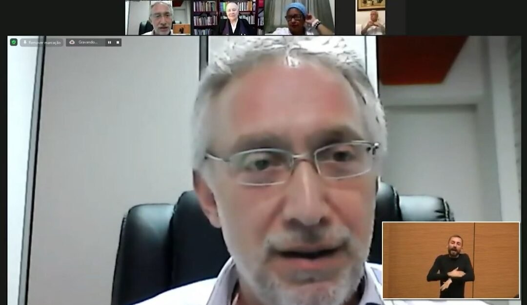 Rabino Ruben discursa sobre importância da vacinação em ato inter-religioso da OAB