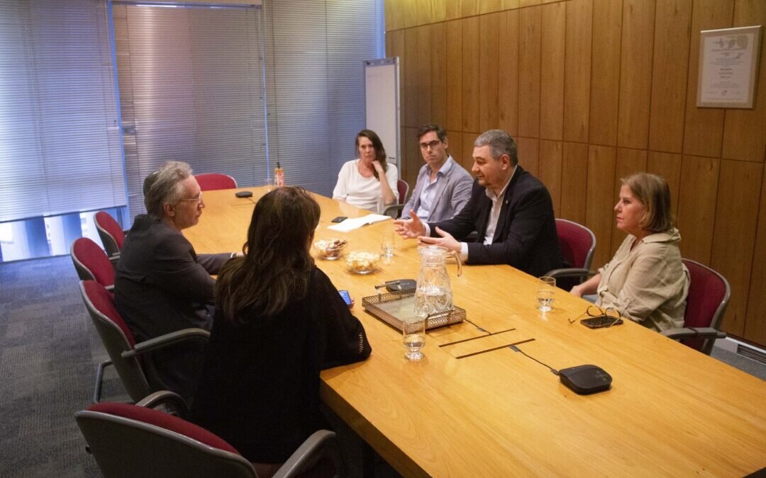 Rev. Ilhor Shaban visita a CIP representando o diálogo inter-religioso da Ucrânia