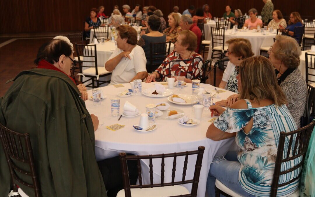 Bingo Recreativo do Grupo Viver lota Salão Nobre da CIP