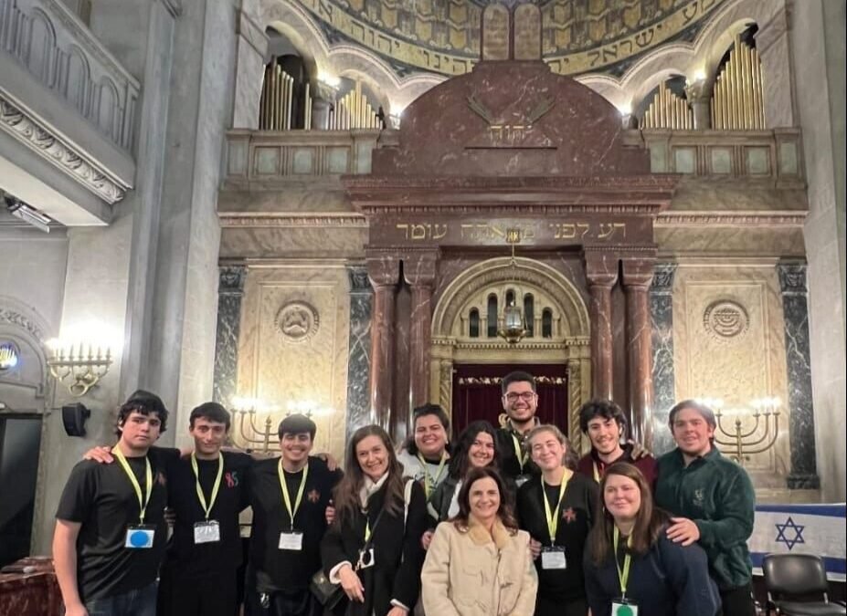 Lideranças da CIP marcam presença em seminário latino-americano da UJR