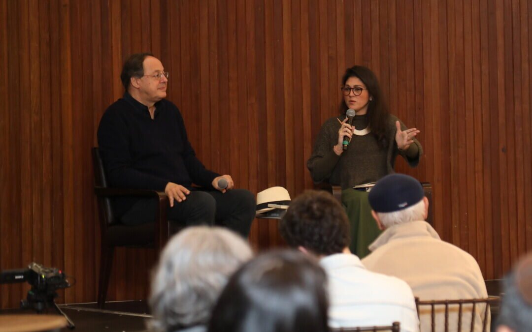 Café Literário da CIP Reflete sobre Imortalidade com Eduardo Giannetti e Mediação de Petria Chaves