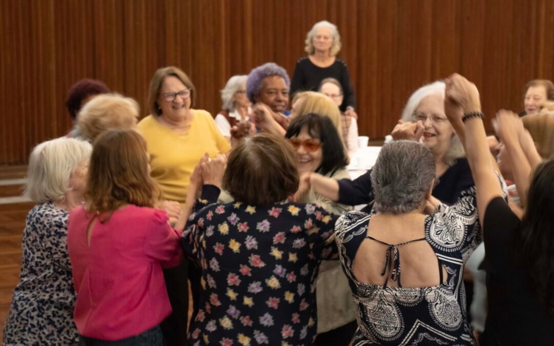 Tarde italiana reúne música e convivência no Grupo Viver Lotte Pinkuss