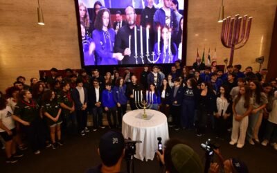 Com presença do governador, Ato em Memória às Vítimas do Holocausto reforça compromisso com a memória e o combate ao antissemitismo